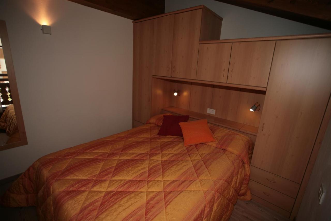 Villetta Ai Pini Deluxe กานาเซย์ ภายนอก รูปภาพ